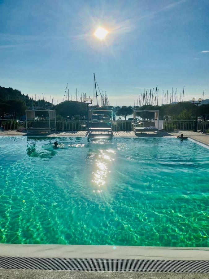 Floating Sea House Miramare Βίλα Πορτορόζ Εξωτερικό φωτογραφία